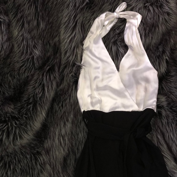 NWOT H&M jumpsuit ✨✨ - Picture 3 of 8